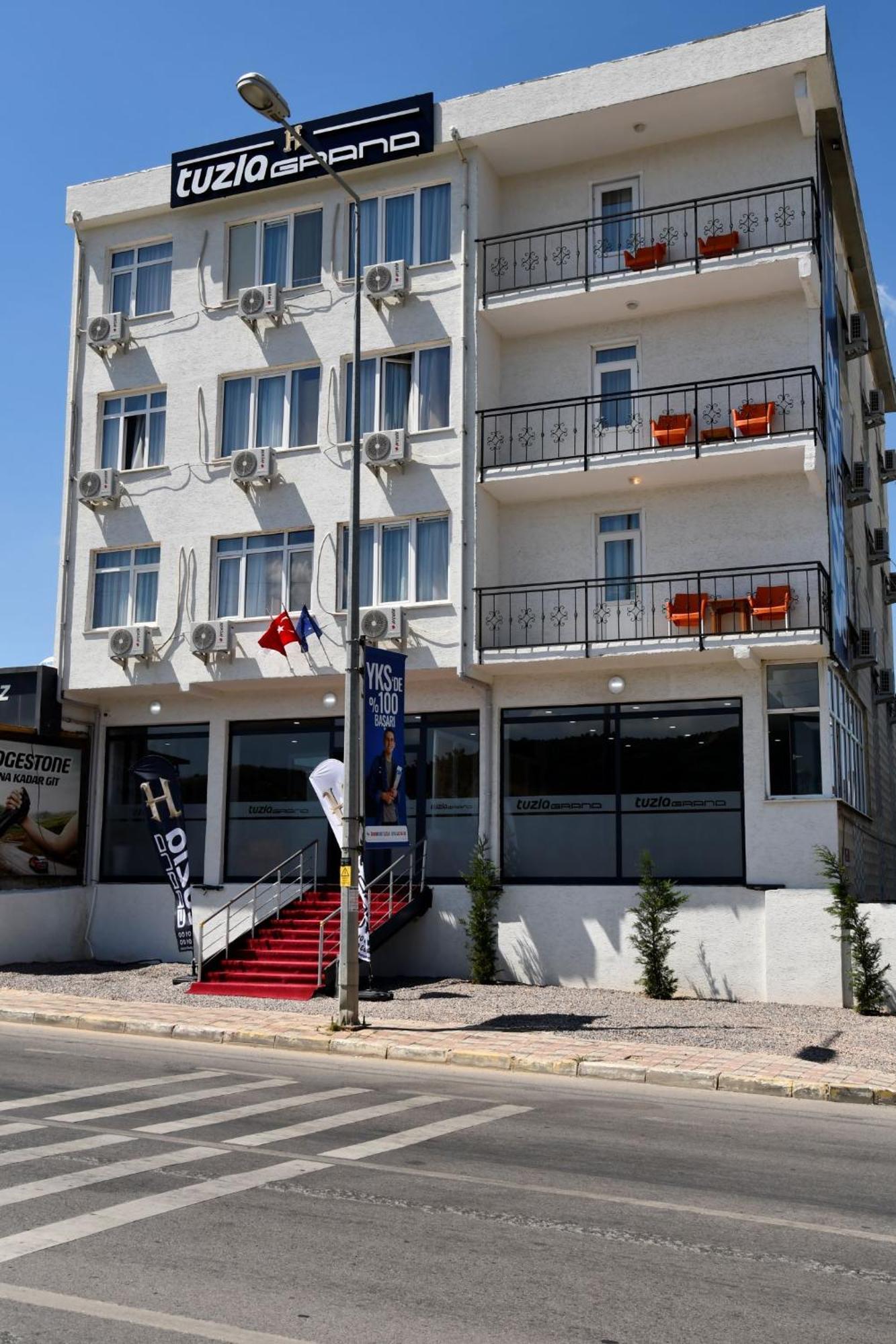 Tuzla Grand Otel *