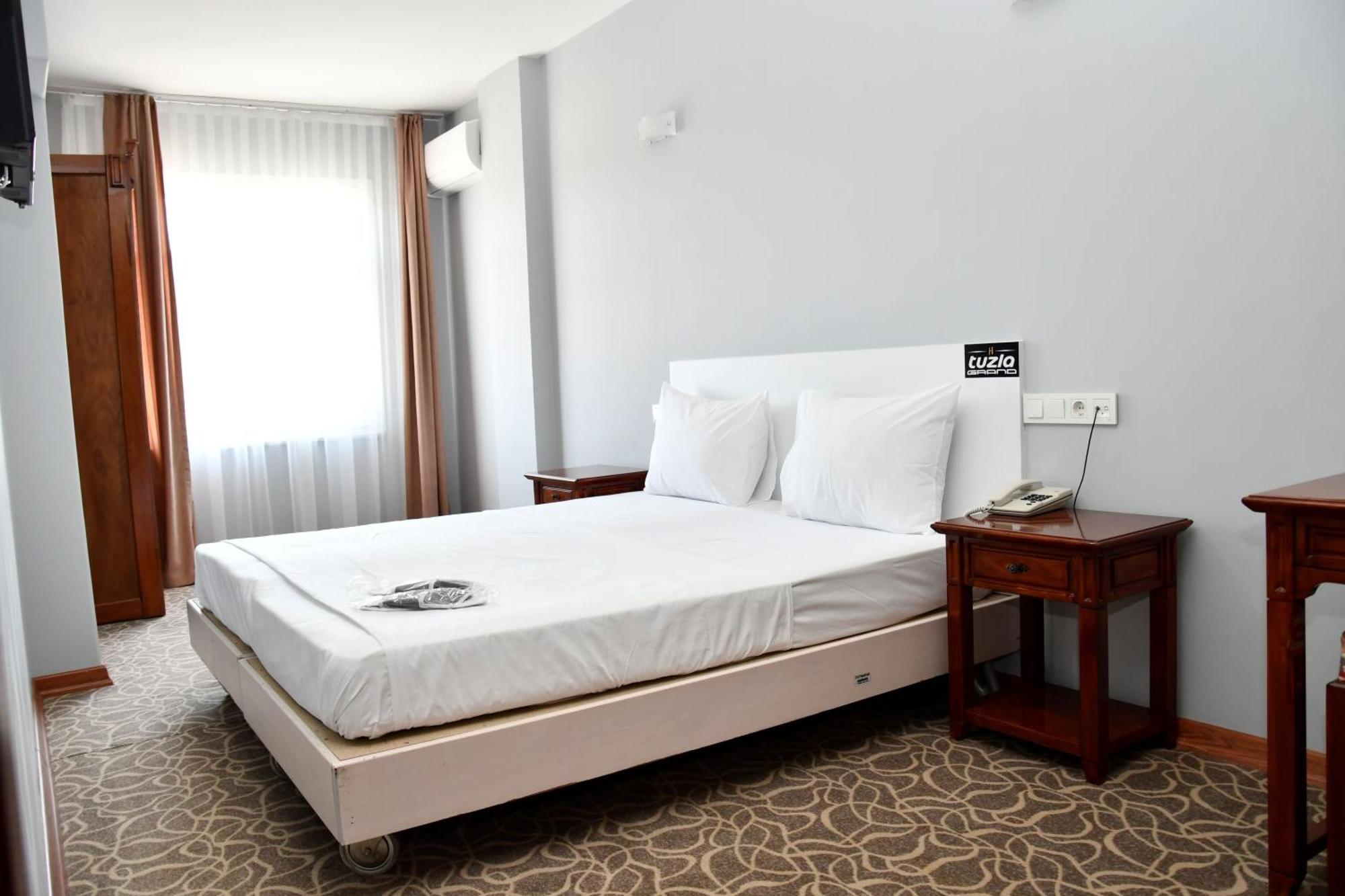 Hotel Tuzla Grand *